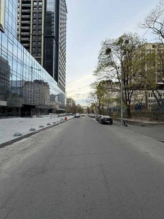 3-room apartment for sale, Predslavynska St. 20 b, BFK Metropole,