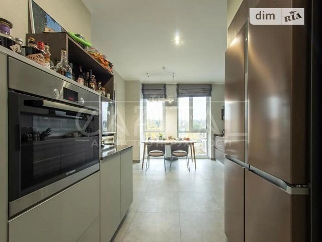 Sale of 3-room apartment 79 sq. m. on Kazymira Malevicha st. 48 • I