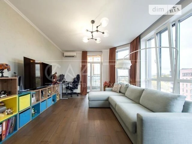 Sale of 3-room apartment 79 sq. m. on Kazymira Malevicha st. 48 • I