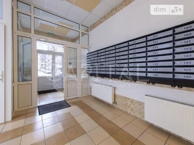 Sale of 3-room apartment 79 sq. m. on Kazymira Malevicha st. 48 • I