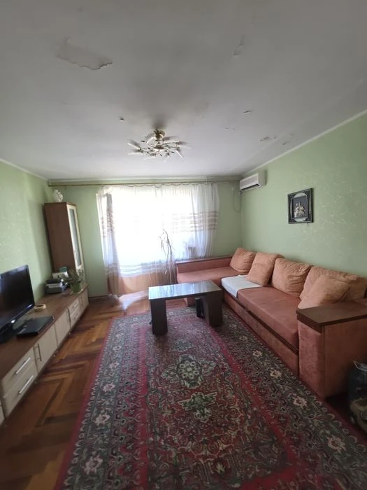 Продам 3х комнату квартиру на Бородинском