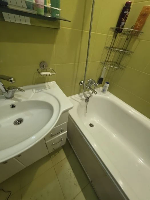Продам 3х комнату квартиру на Бородинском