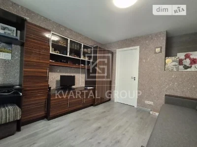 Room for sale 11.9 sq. m on Vidradnyi Avenue 32A • ID 34564