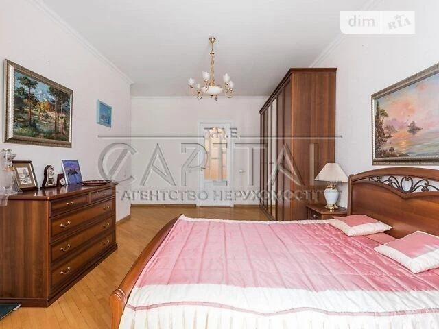 Sale of 3-room apartment 149 sq. m. on Oleksandra Konyskyi St. 4
