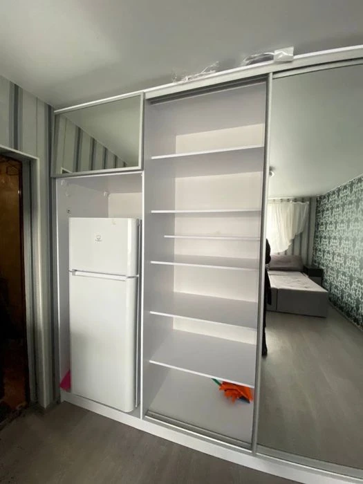 Urgent. Owner. Selling an apartment with new renovation, furniture