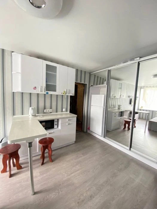 Urgent. Owner. Selling an apartment with new renovation, furniture