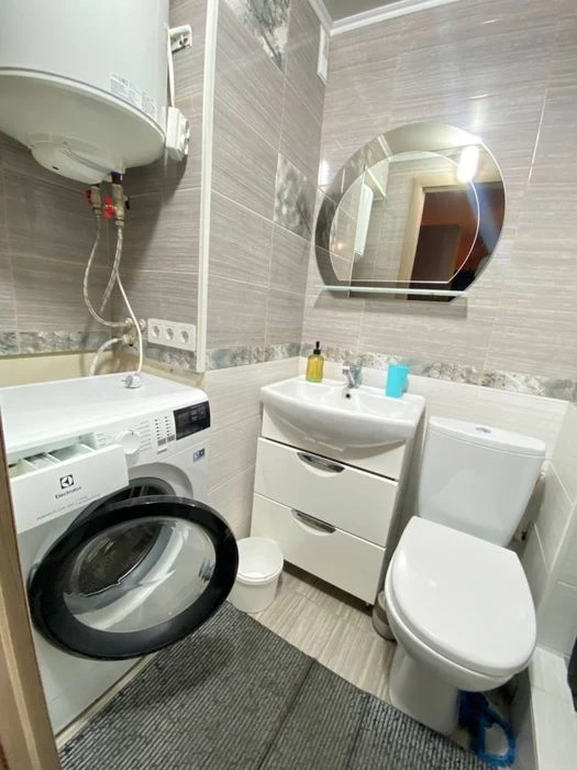 Urgent. Owner. Selling an apartment with new renovation, furniture