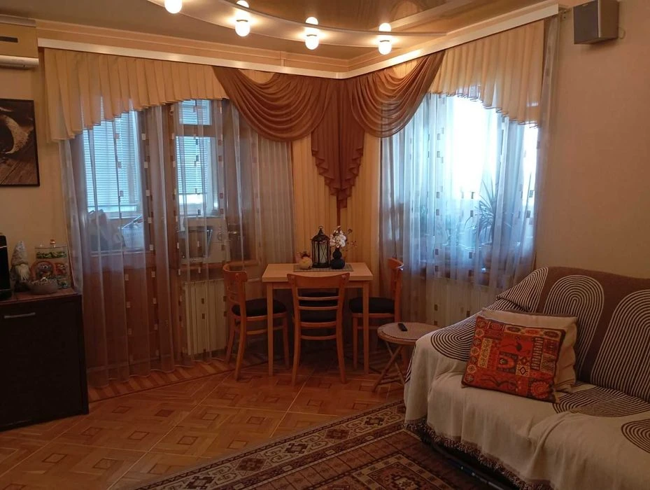 For sale 3-room apartment P. Bolbochan, behind Rost