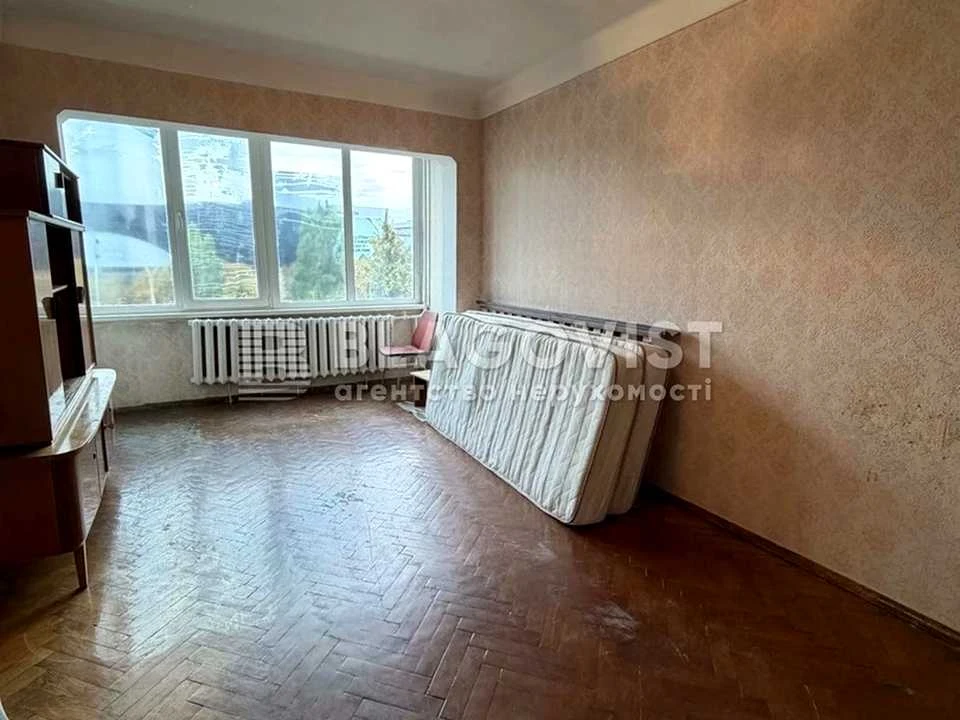 Apartment. Kyiv, Velyka Vasylkivska St. (Chervonoarmiyska)