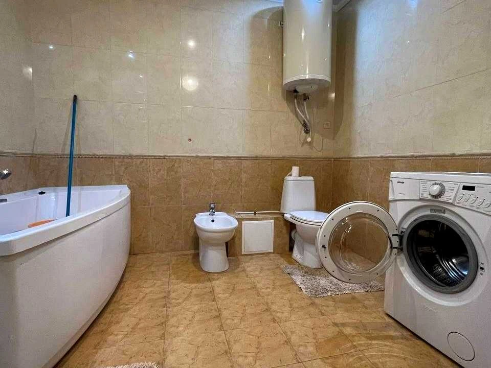 Квартира. Одесса, Тополина ул.