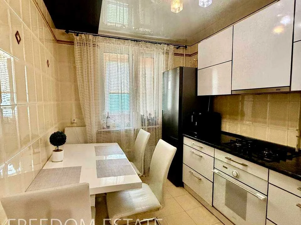 Apartment. Kharkiv, Gvardeytsiv-Shyronintsiv st.