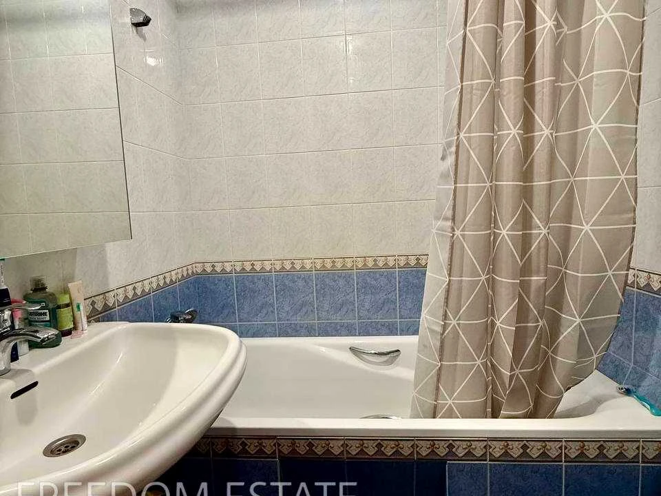 Apartment. Kharkiv, Gvardeytsiv-Shyronintsiv st.