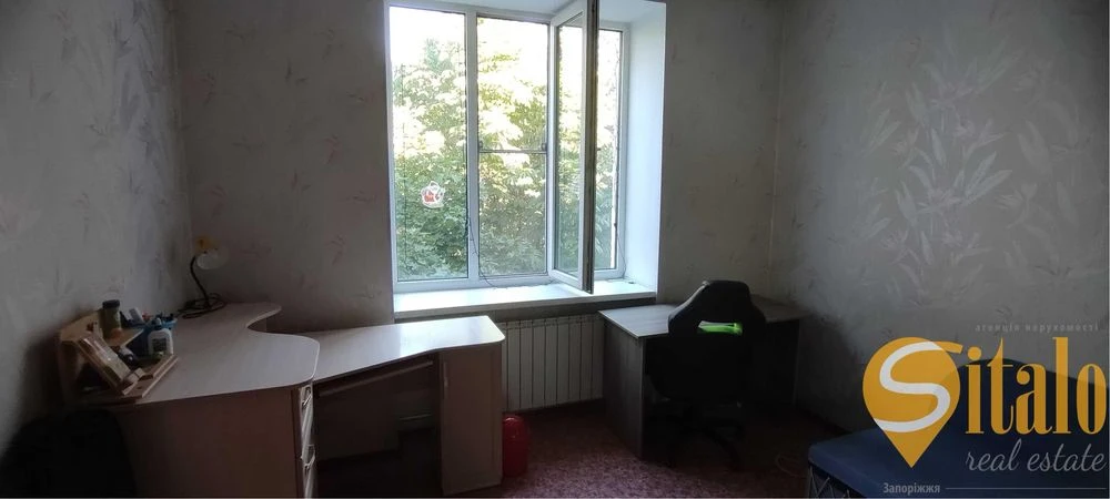Sale of a 3-room apartment on Patriotichna Street.