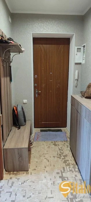 Sale of a 3-room apartment on Patriotichna Street.
