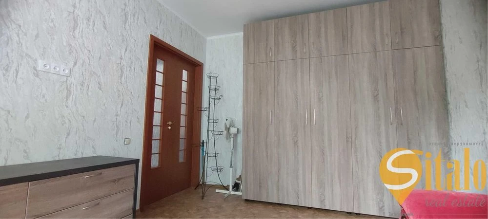 Sale of a 3-room apartment on Patriotichna Street.