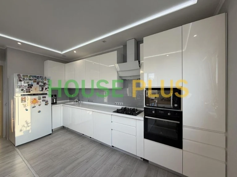 For sale 2-room apartment 90m2 residential complex Crystal Springs Feofaniya