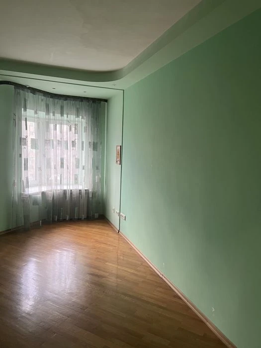 Продам крупногабаритную квартиру на Ближнем замости