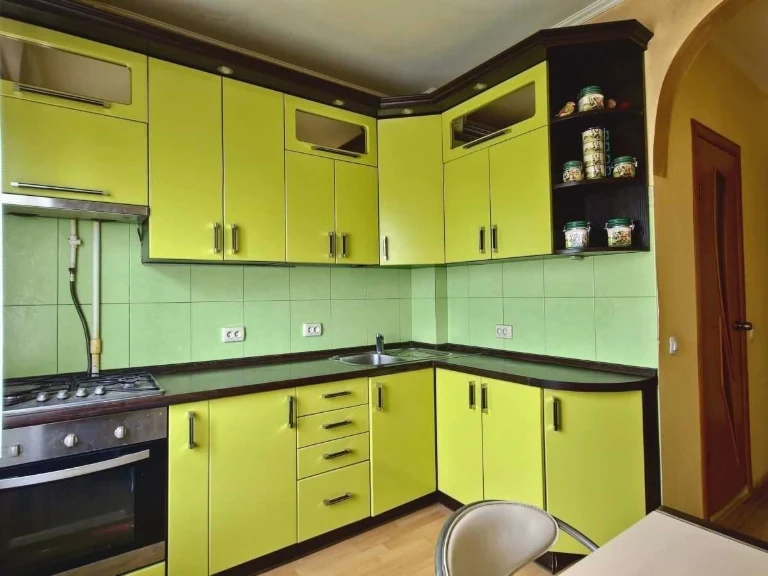 2-room apartment 52.4 m² for sale, Raduzhnaya St., 71