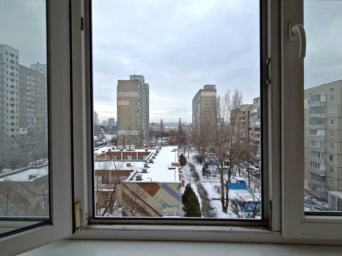2-room apartment 52.4 m² for sale, Raduzhnaya St., 71
