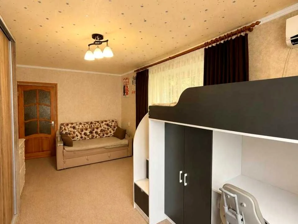 Apartment. Kyiv, Peremyshlska St. (Chervonopolska)