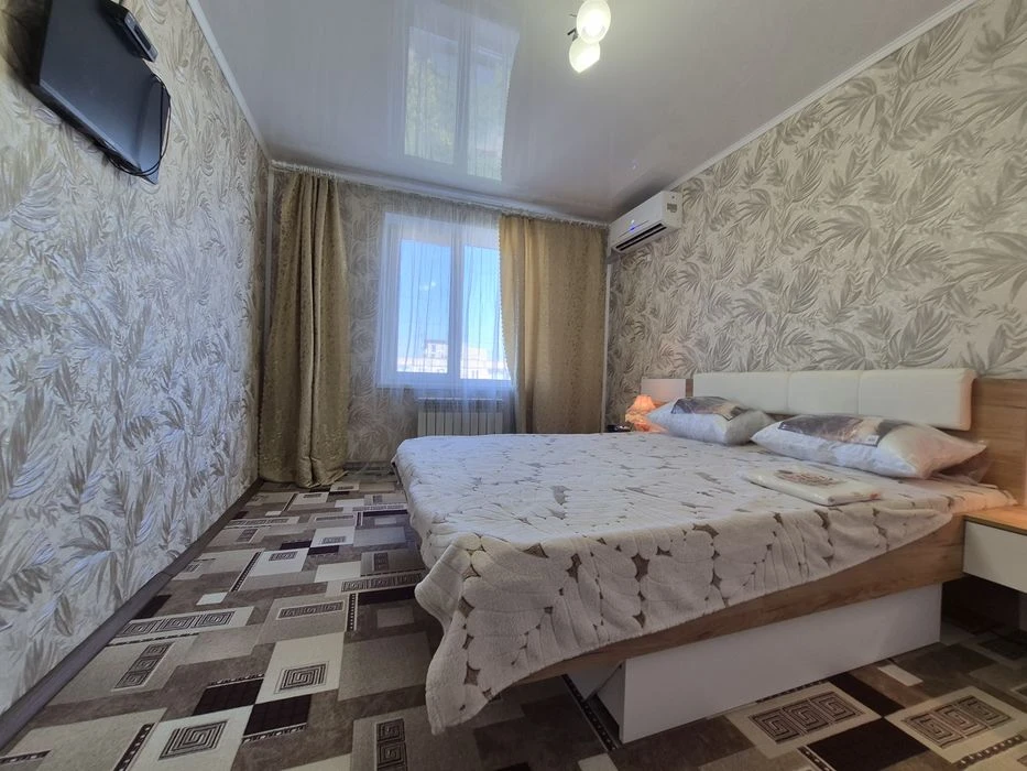 I will sell a 2-room apartment on the railway station Solnechnyy mebel i tekhnika