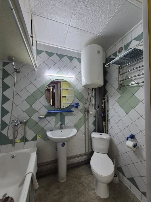 I will sell a 2-room apartment on the railway station Solnechnyy mebel i tekhnika