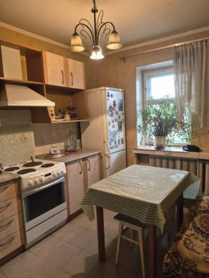 Three-room silver-colored apartment 20. 82 m.