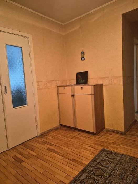 Three-room silver-colored apartment 20. 82 m.