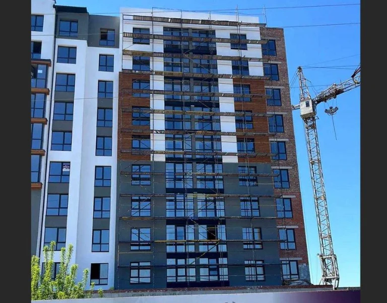 Продажа 1 комнатной квартиры возле озера