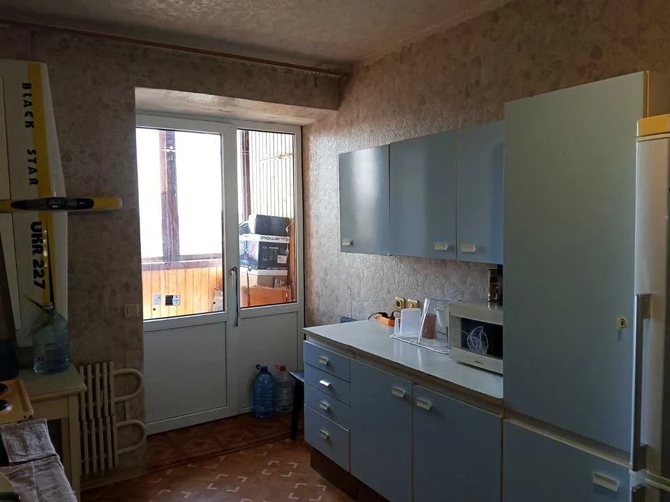 Apartment. Kharkiv, Peremohy Avenue.