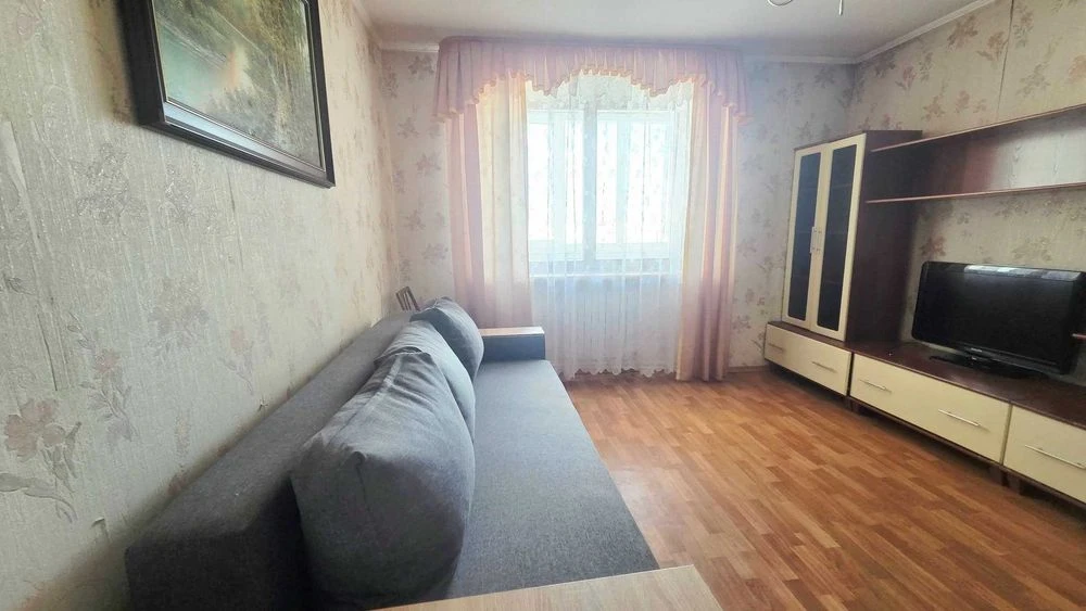 sale of 3-room apartment Parus, autonomous gas heating, certificates