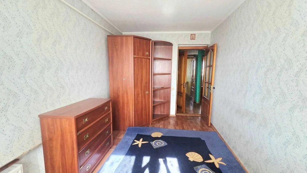 sale of 3-room apartment Parus, autonomous gas heating, certificates