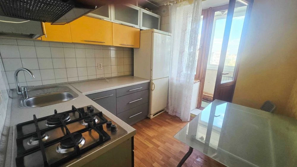 sale of 3-room apartment Parus, autonomous gas heating, certificates