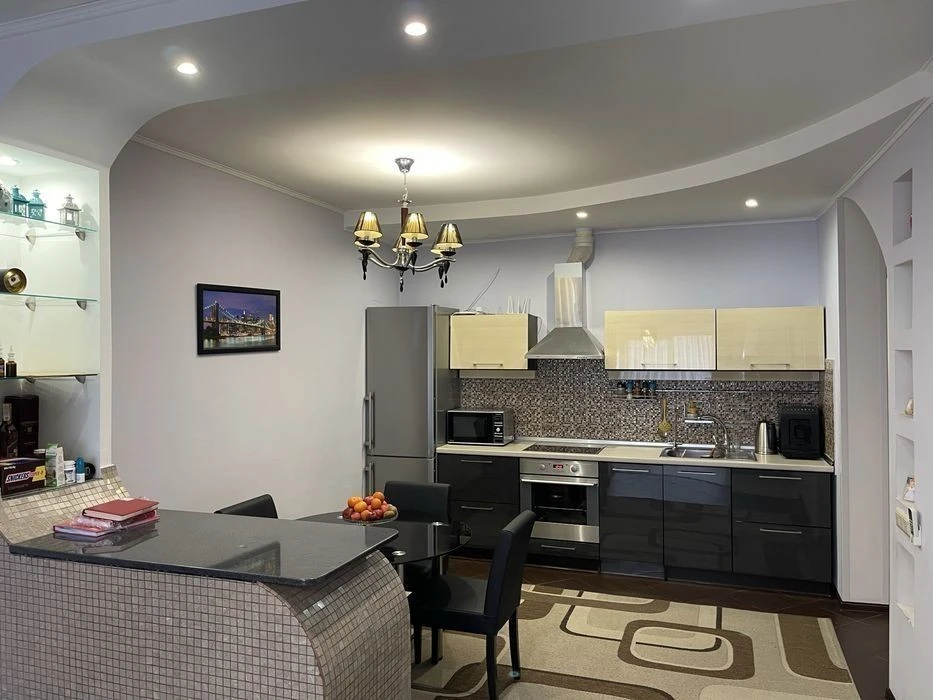 OWNER for sale 2-room apartment 71 sq. m