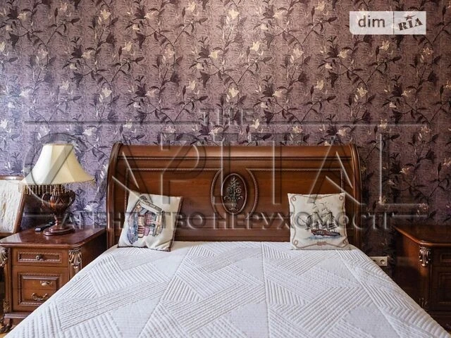 Продаж 2к квартири 85 кв. м на вул. Коновальця Євгена • ID 3