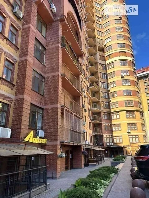 Продаж 2к квартири 85 кв. м на вул. Коновальця Євгена • ID 3