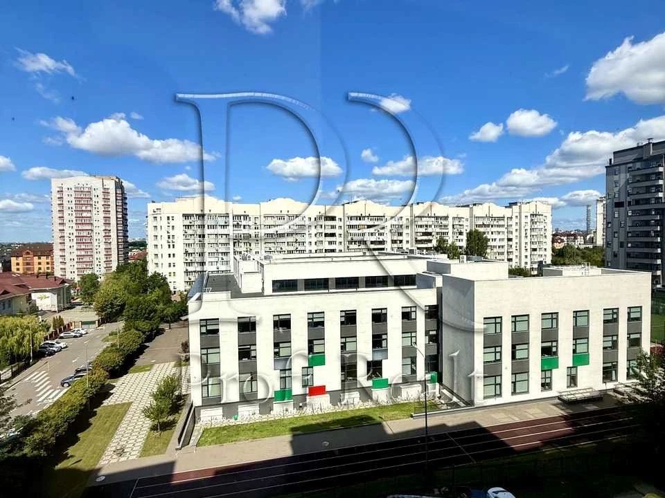 Apartment. Kyiv, Yuliya Zdanovskaya St. (Lomonosova)