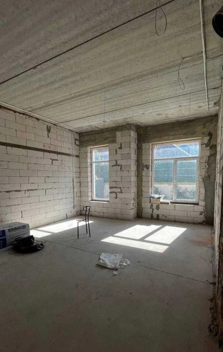 Продажа ДОМА под ремонт,М. Виллас, 400м², 6 соток