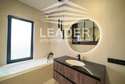 For sale: Luxurious Elite house with swimming pool and sauna! Analog