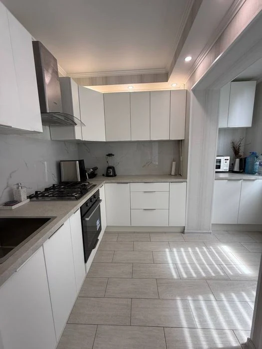 One-room apartment with renovation! No commission! State programs