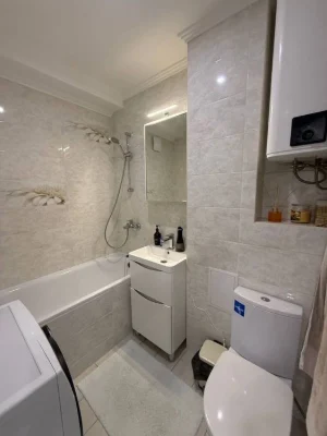 One-room apartment with renovation! No commission! State programs
