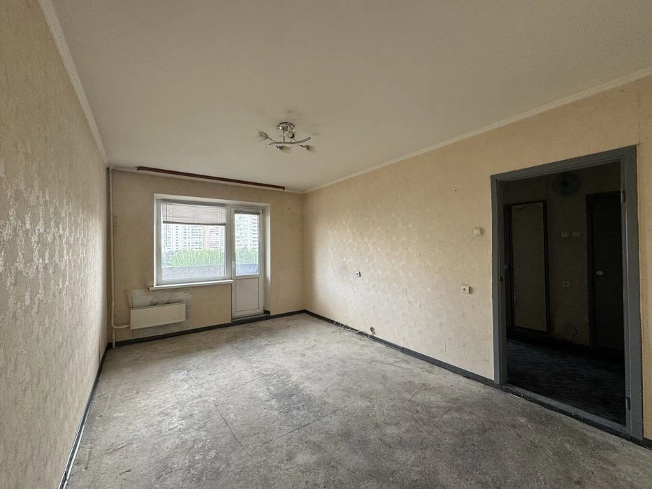 For sale 1 room apartment, near Poznyaki metro station, Mishugy St., 1