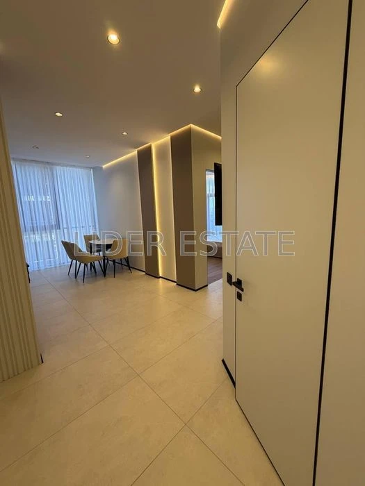 Продаж 2-кімнатної видової квартири в ЖК Uzh Towers| Уж Тауе
