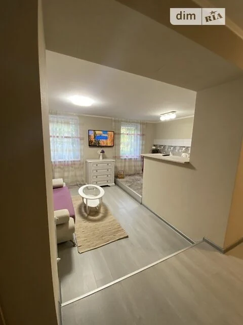 Продаж 1к квартири 21.7 кв. м на вул. Івана Виговського 24,