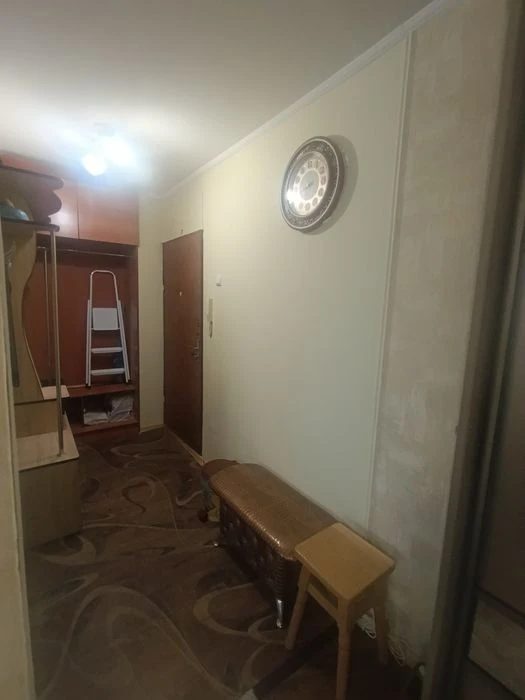 I will sell 1 apartment Saltovka metro Studencheskaya, 2 min walk