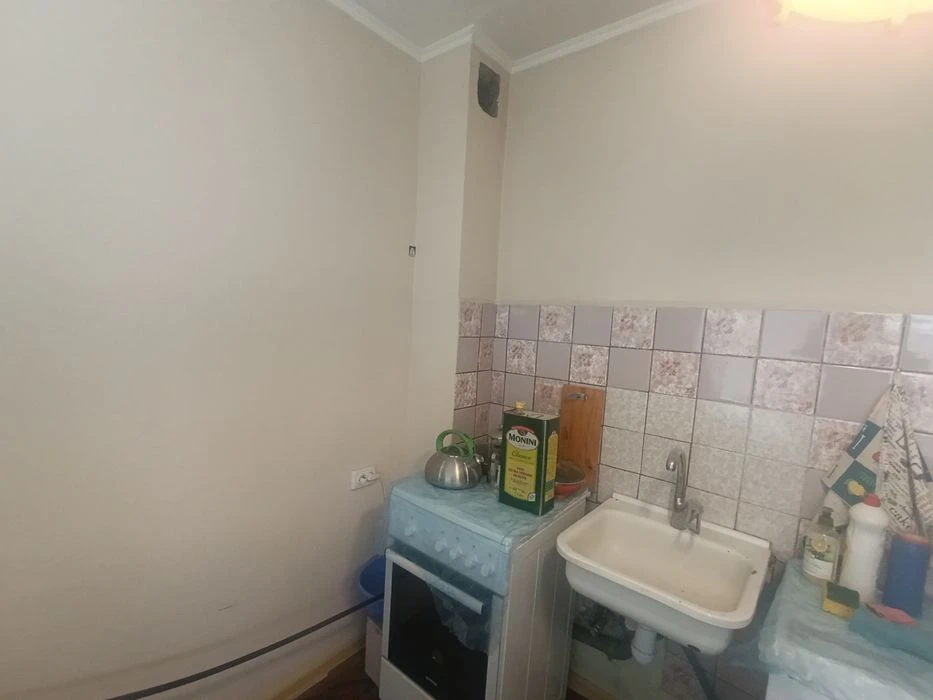 I will sell 1 apartment Saltovka metro Studencheskaya, 2 min walk