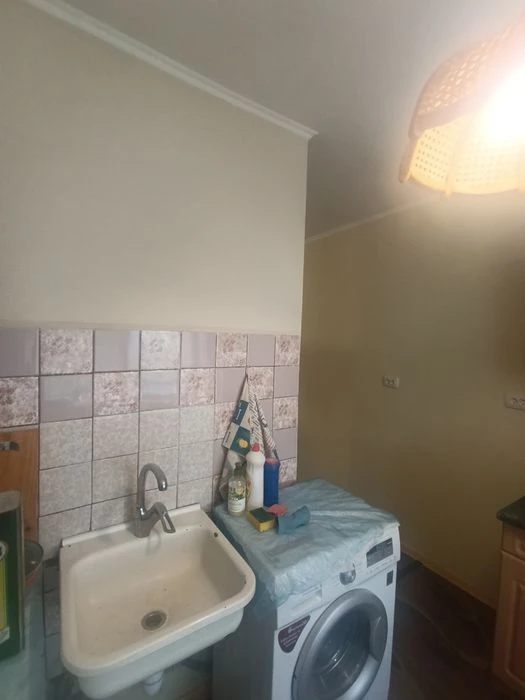 I will sell 1 apartment Saltovka metro Studencheskaya, 2 min walk