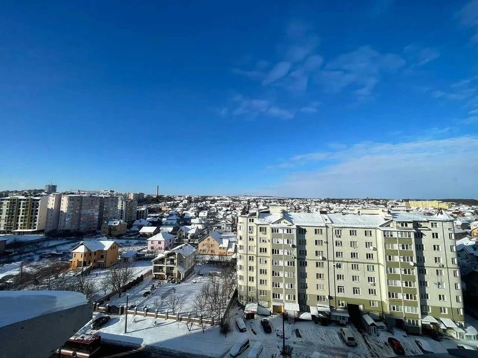 Двокімнатна в зданому та обжитому будинку
