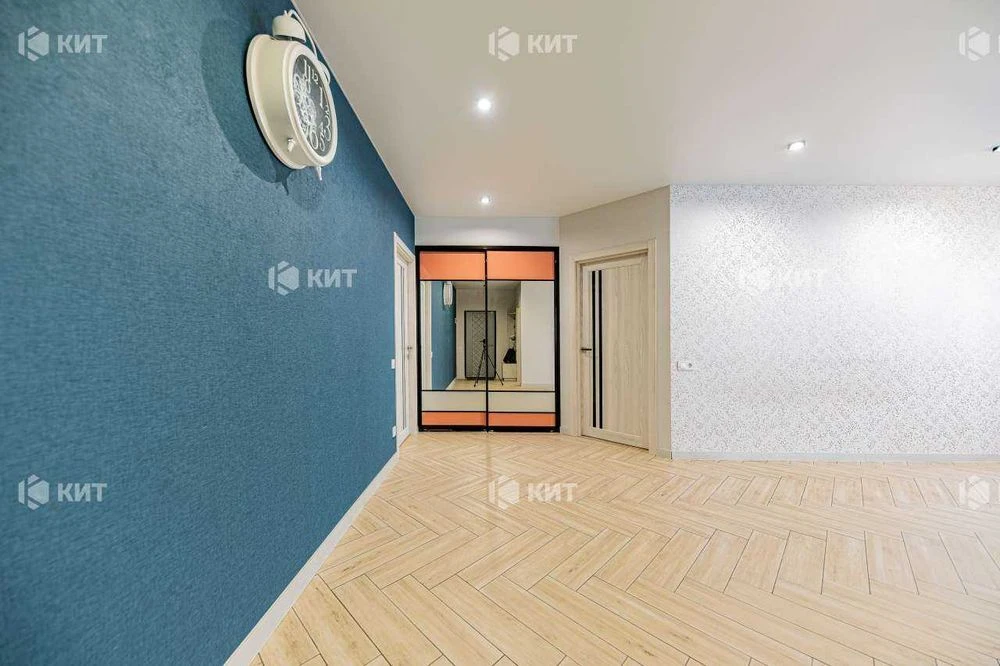 3 rooms. 79 sq. m., residential complex Miru 1 (Mira 1 residential complex), Maselskoho metro station (Maselskoho