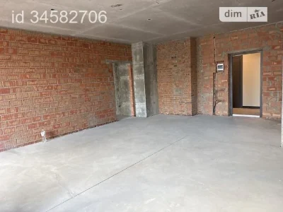 Sale of a 4-room apartment of 145 sq. m on Naberezhno-Rybalska Street to